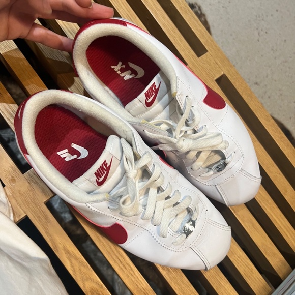 SOLD NIKE Cortez SIZE 8 M/ 10 W - Picture 10 of 12